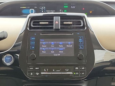 Used 2018 Toyota Prius Four image 25