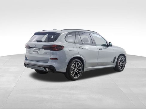 New 2026 BMW X5 xDrive50e w/ M Sport Package image 6