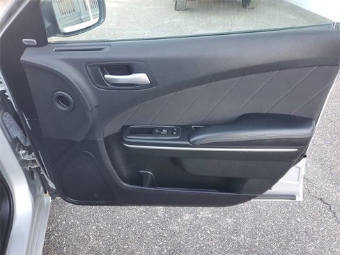 Used 2023 Dodge Charger SXT image 34