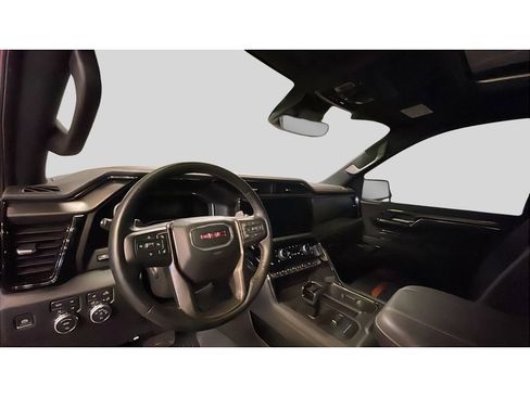 Used 2024 GMC Sierra 1500 AT4 w/ Technology Package image 9