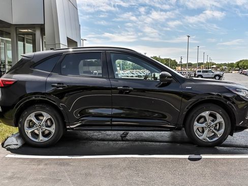 Certified 2023 Ford Escape ST-Line Select w/ Tech Pack #1 AWD/4WD image 11