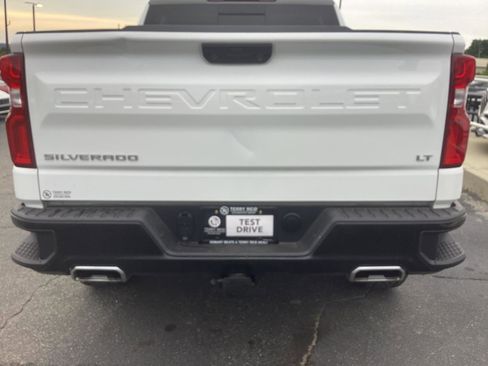 Used 2024 Chevrolet Silverado 1500 LT Trail Boss w/ Convenience Package II AWD/4WD image 26