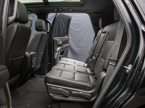 Used 2021 Chevrolet Tahoe Z71 image 19