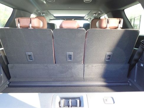 New 2025 Lincoln Navigator Reserve image 5