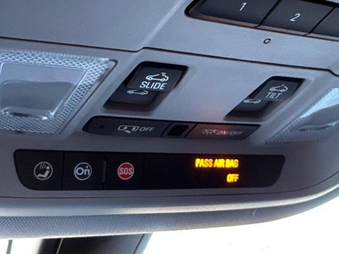 Used 2017 GMC Acadia SLE image 24