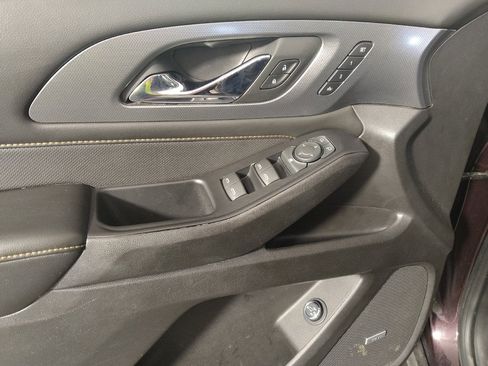 Used 2018 Chevrolet Traverse Premier AWD/4WD image 27