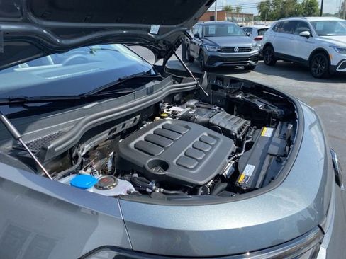 Used 2025 Volkswagen Tiguan S AWD/4WD image 48