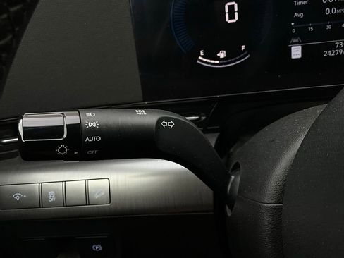 Used 2025 Hyundai Kona SEL image 37