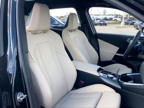 Used 2026 BMW X3 xDrive30 w/ Premium Package image 8