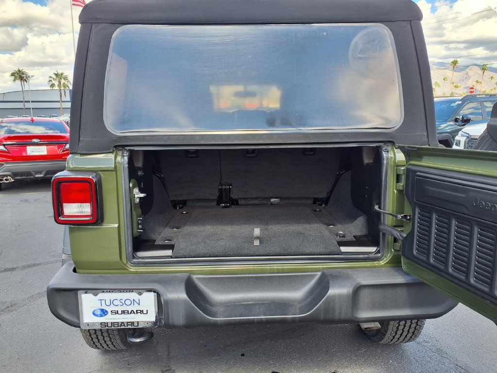 Used 2022 Jeep Wrangler Unlimited Sport AWD/4WD image 14