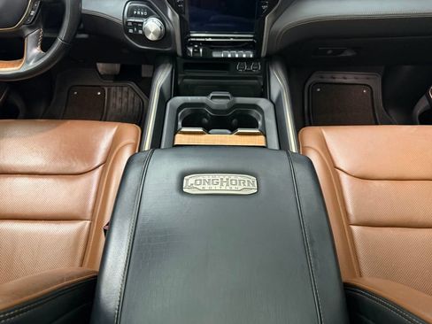 Used 2022 RAM 1500 Limited AWD/4WD image 16