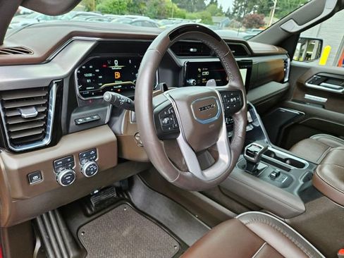 Used 2024 GMC Sierra 1500 Denali AWD/4WD image 21