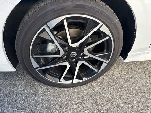 New 2025 Nissan Sentra SR image 8