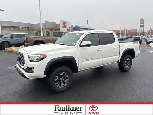 Certified 2020 Toyota Tacoma TRD Off-Road w/ TRD Premium Off Road Package image 18