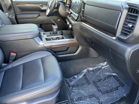 Used 2025 GMC Sierra 1500 Elevation w/ Elevation Premium Package image 20