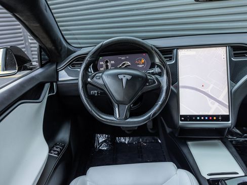 Used 2018 Tesla Model S 75D image 12
