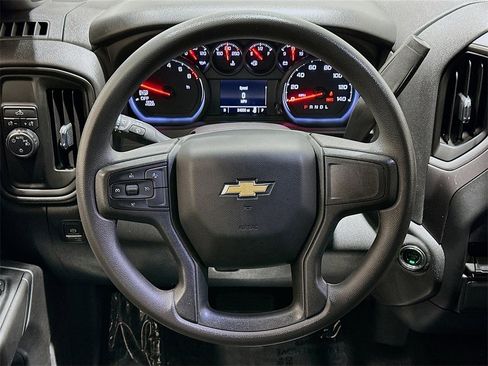 Used 2023 Chevrolet Silverado 1500 Custom image 11