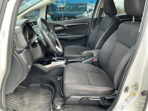 Used 2018 Honda Fit Sport image 9