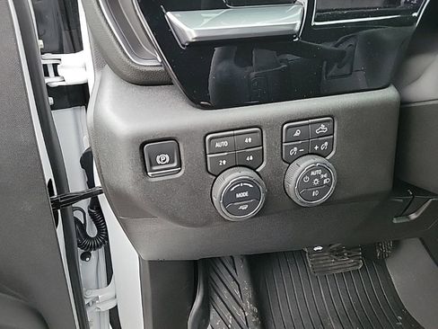 New 2026 Chevrolet Silverado 1500 RST image 9