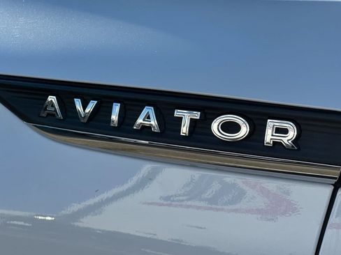 Used 2022 Lincoln Aviator Reserve w/ Equipment Group 201A image 30
