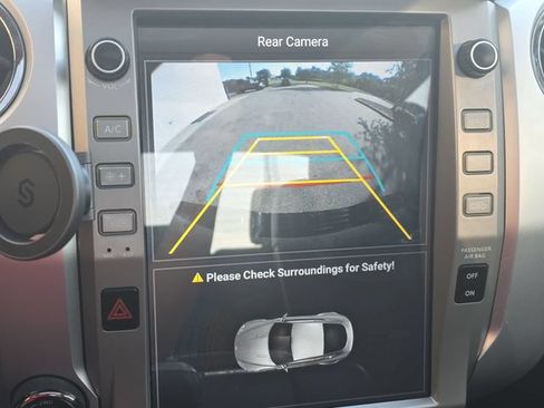 Used 2019 Toyota Tundra Platinum AWD/4WD image 22