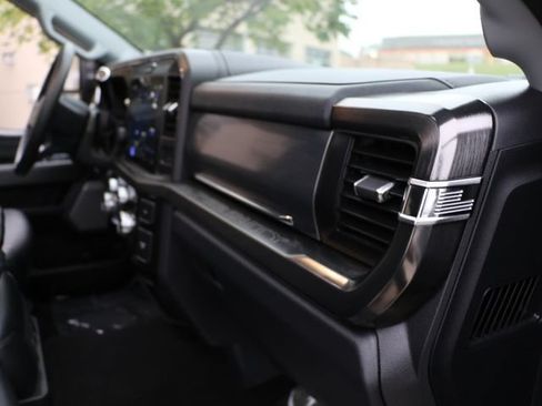 Used 2026 Ford F250 Lariat w/ Black Appearance Package AWD/4WD image 13