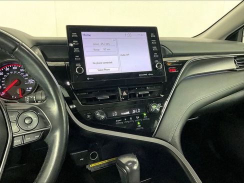 Used 2021 Toyota Camry XSE FWD image 8