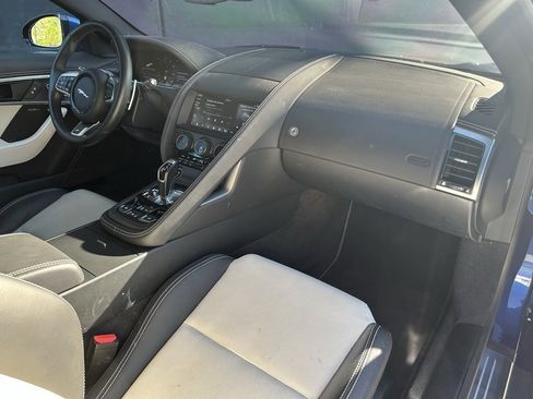 Used 2021 Jaguar F-TYPE R image 21