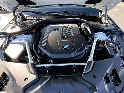 Used 2023 BMW 540i w/ Premium Package image 14