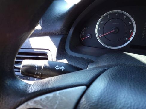 Used 2011 Honda Accord EX image 18