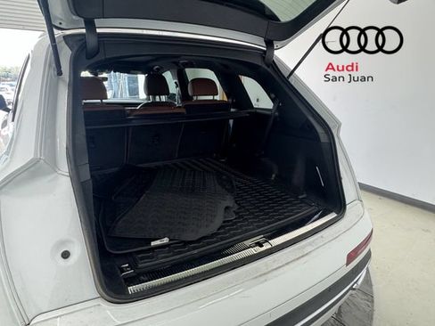 Used 2023 Audi Q7 3.0T Premium w/ Convenience Package AWD/4WD image 12