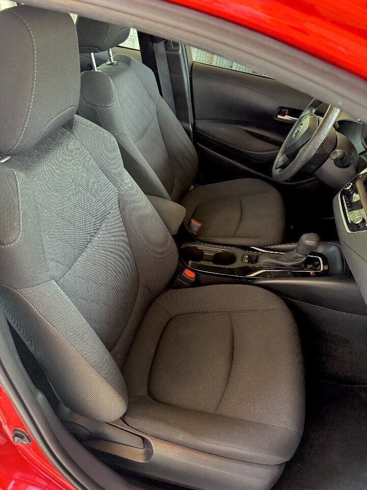 Used 2020 Toyota Corolla LE w/ LE Premium Package FWD image 14