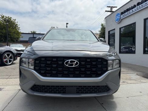 Used 2022 Hyundai Santa Fe SE image 3