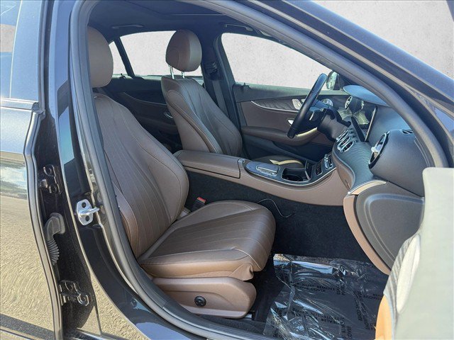 Used 2021 Mercedes-Benz E 350 Sedan w/ Premium Package image 13