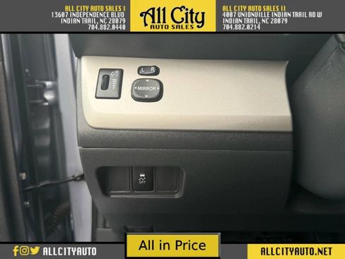 Used 2010 Scion xB Hatchback 4D image 21