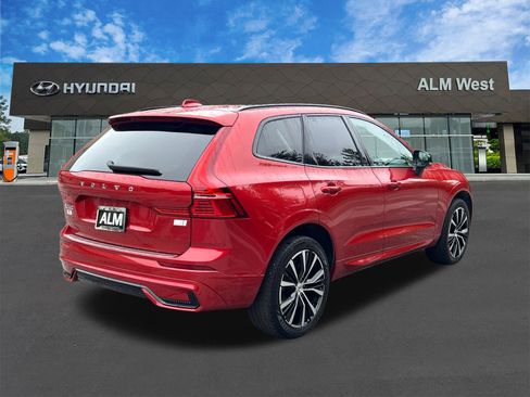 Used 2023 Volvo XC60 T8 Plus AWD/4WD image 5