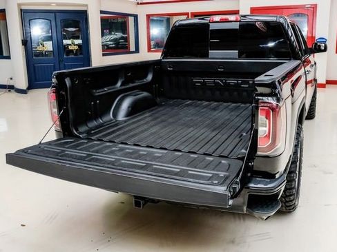 Used 2018 GMC Sierra 1500 Denali image 48