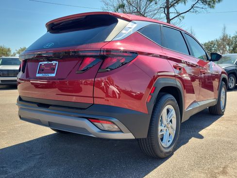 New 2026 Hyundai Tucson SE image 3