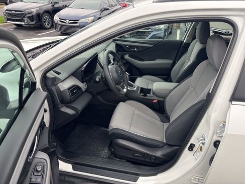 Certified 2025 Subaru Outback Premium w/ Popular Package #1A image 9