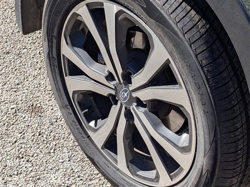 Used 2022 Subaru Forester Limited image 8