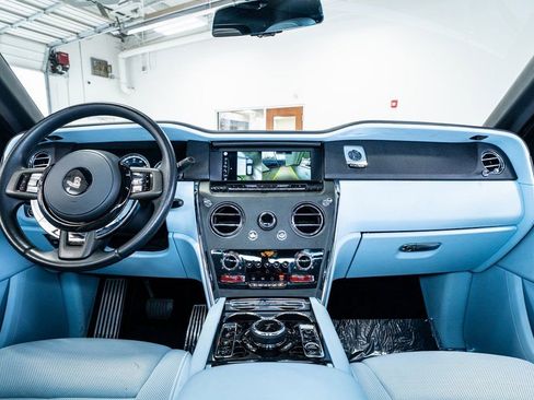 Used 2022 Rolls-Royce Cullinan image 68
