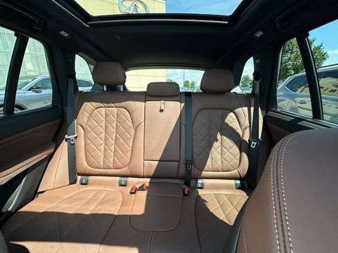 Used 2026 BMW X5 M60i w/ Executive Package AWD/4WD image 34