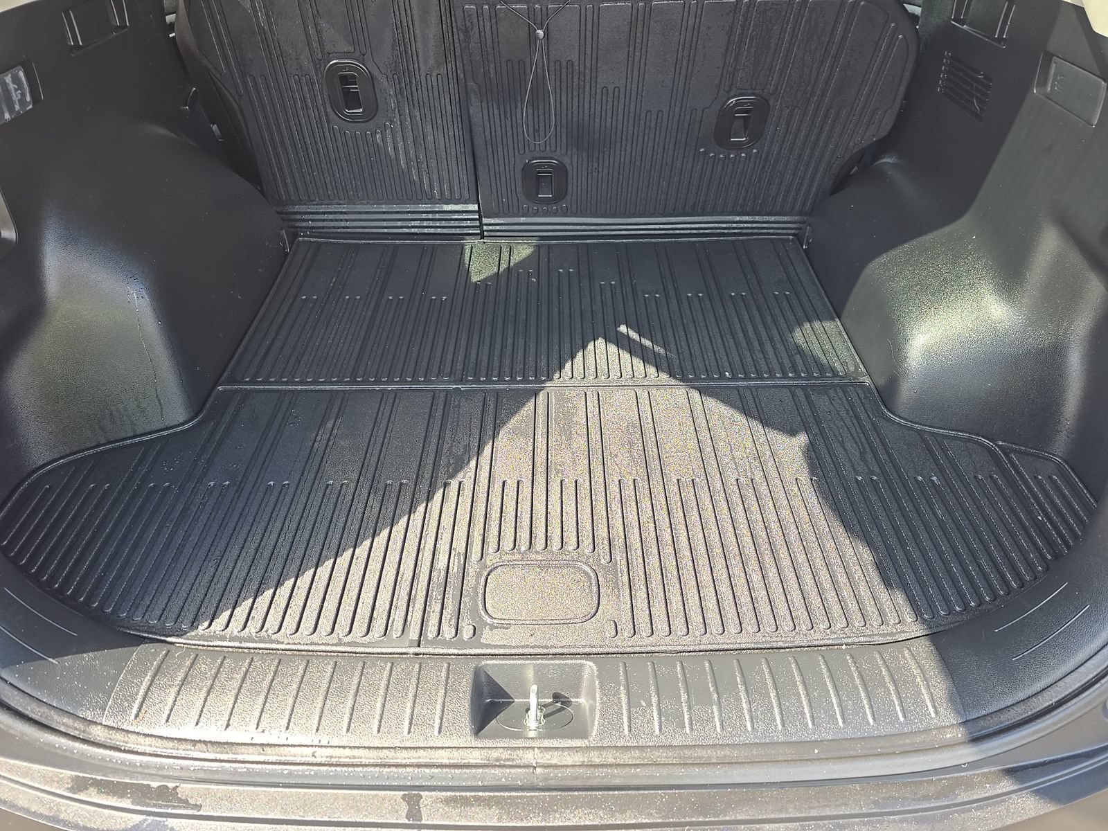 Used 2025 Kia Sportage EX w/ Premium Package FWD image 16