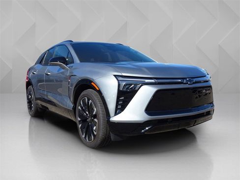 Used 2024 Chevrolet Blazer EV RS image 7