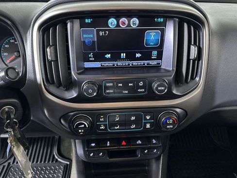 Used 2015 Chevrolet Colorado Z71 AWD/4WD image 13