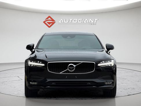 Used 2018 Volvo S90 T5 Momentum image 4