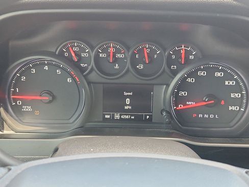 Used 2020 Chevrolet Silverado 1500 Custom w/ Custom Value Package AWD/4WD image 12