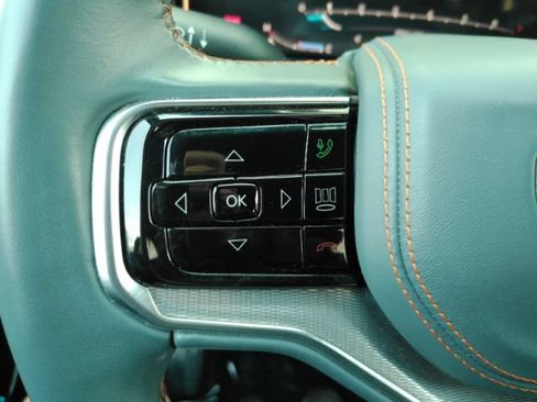 Used 2022 Jeep Grand Wagoneer Series III w/ Rear Seat Video Group 1 AWD/4WD image 47