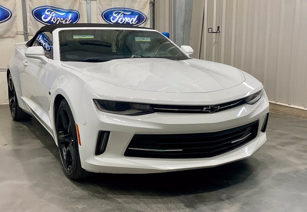Used 2017 Chevrolet Camaro LT RWD image 2