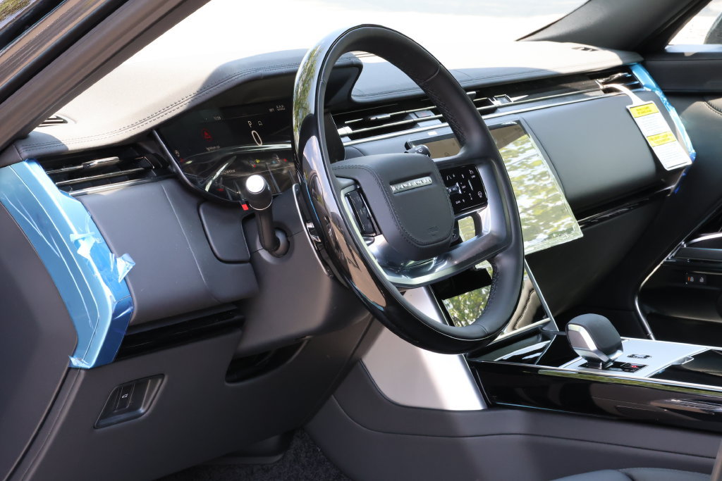 New 2026 Land Rover Range Rover SE AWD/4WD image 11